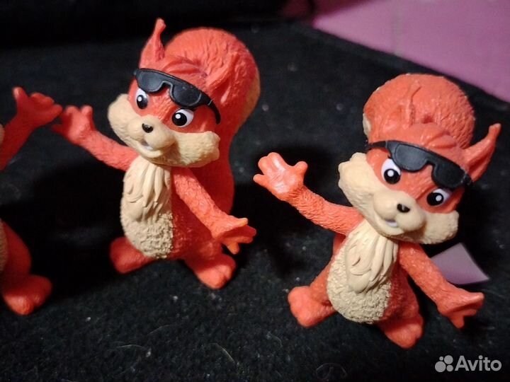 Белочки Чики и Вики