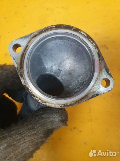 Фланец флянец корпус термостата 1.8 2ZZ-GE 2zzge t