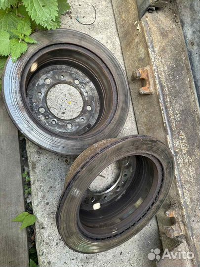 Тормозные диски Toyota Land Cruiser 100