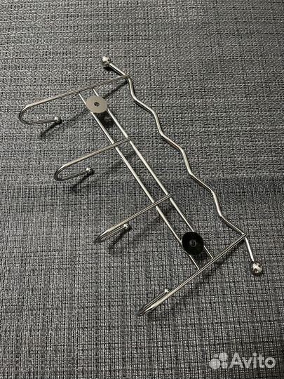 Крючки на стену