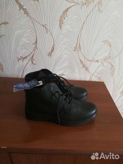 Ботинки мужские 43 размер новые