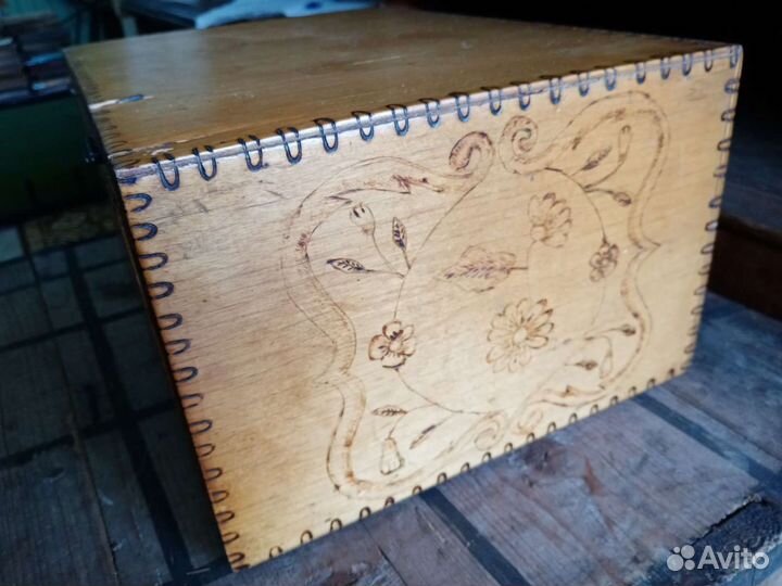 Советская деревянная хлебница. Лот 2