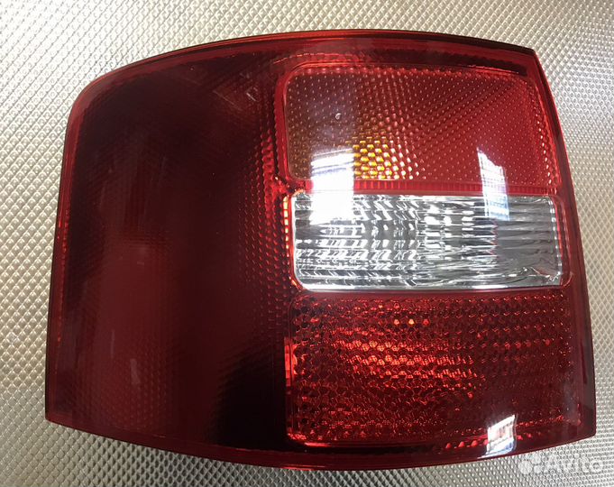 Фонарь левый новый Audi A6 C5 Allroad универсал