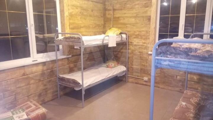 Комната 18 м² в 4-к., 1/2 эт.