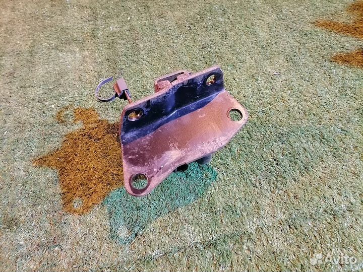 Опора двигателя (подушка двс) передняя левая 12372