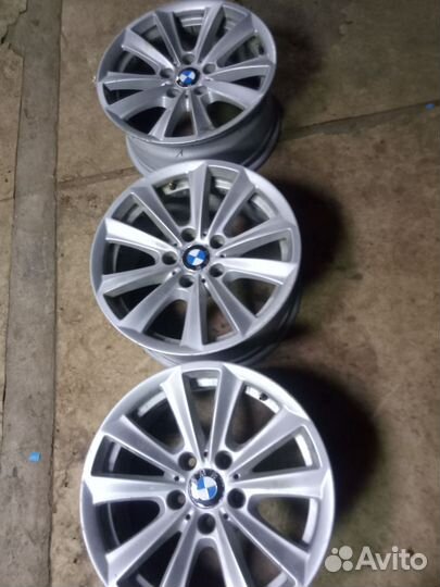 Продам литые диски на bmw и бампер на бмв