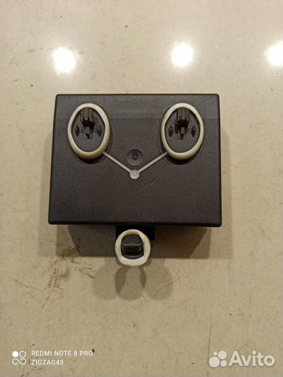 Блок управления дверью(задний левый)