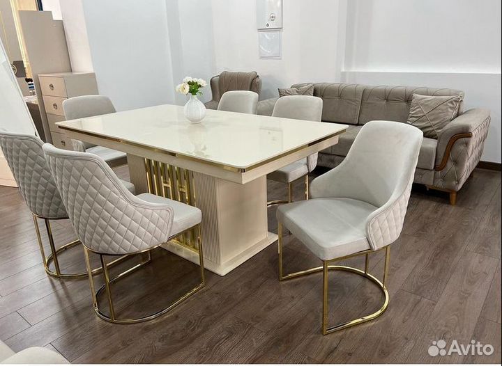 Кухонный стол