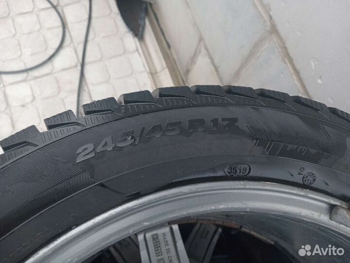 Комплект зимних колес r17