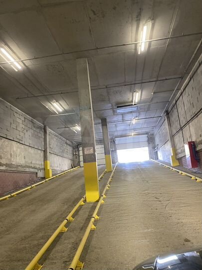 Машиноместо, 14 м²