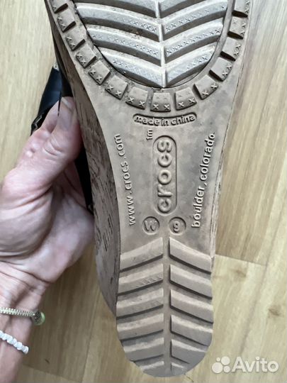 Босоножки кожаные