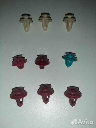 Клипсы для авто японские