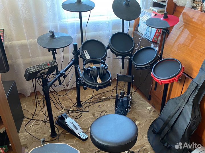 Электронные барабаны Alesis nitro mesh kit