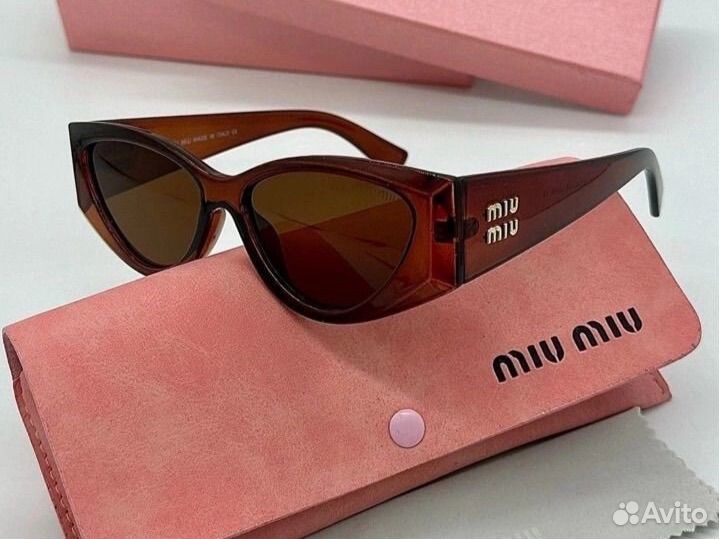 Солнцезащитные очки женские miu-miu