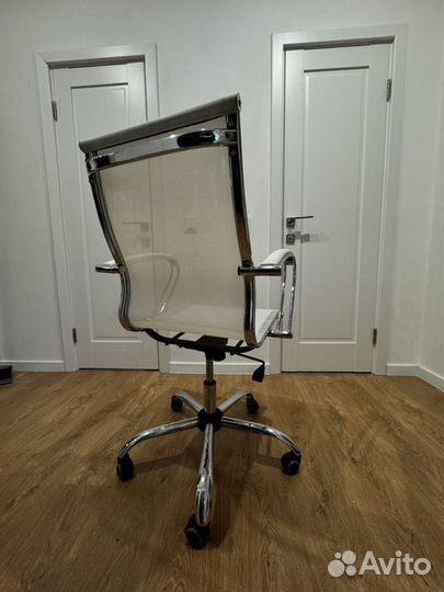 Компьютерное кресло