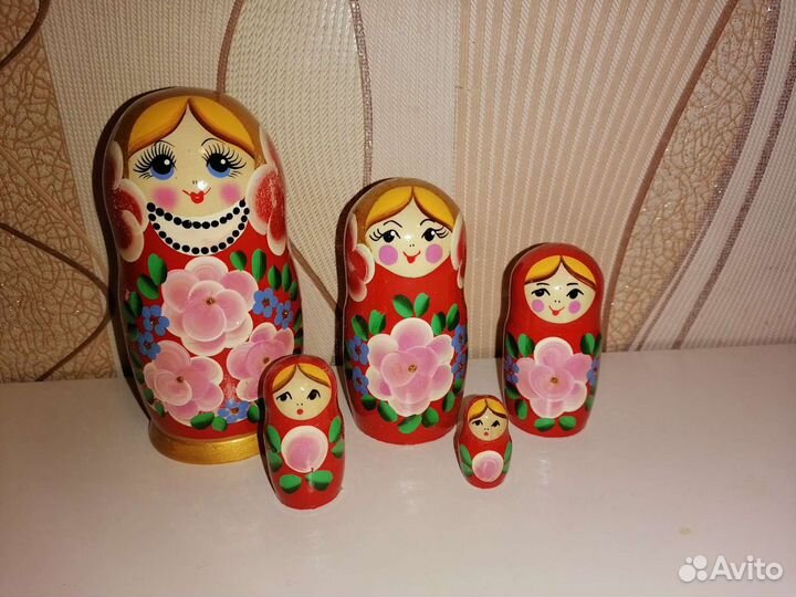 Златовласка с розами, матрёшки из 5кукол