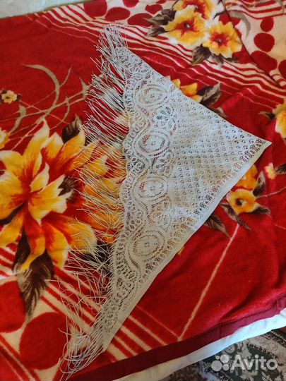 Платок кружевной