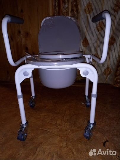 Кресло инвалидное с санитарным оснащением Ortonica