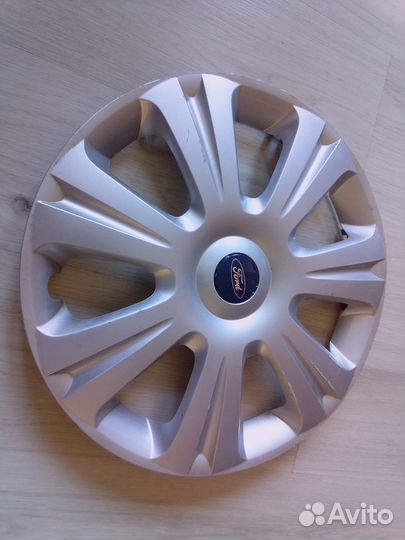 Колесный колпак декоративный оригинал Ford R16