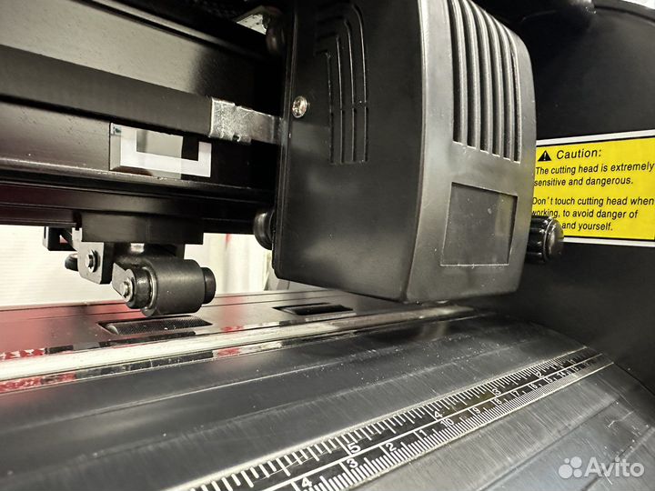 Режущий плоттер Saga 1350