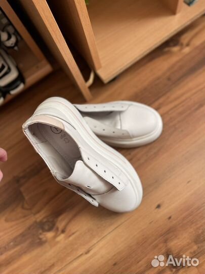 Кожаные кеды