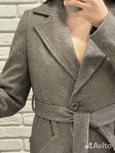 Пальто элегантное новое