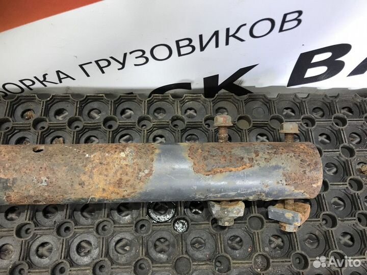 9305207733 Кронштейн заднего крыла