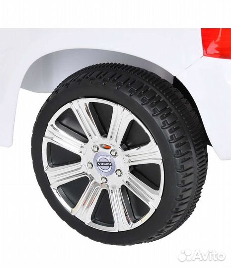 Детская машинка толокар Volvo xc90