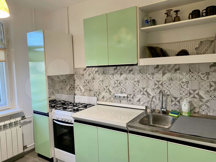 1-к. квартира, 42 м², 3/5 эт.