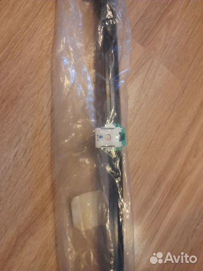 Направляющая стекла двери передняя Mercedes-Benz