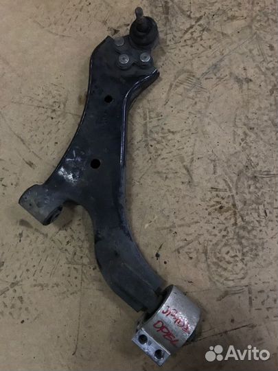 Рычаг подвески нижний передний правый Opel Antara