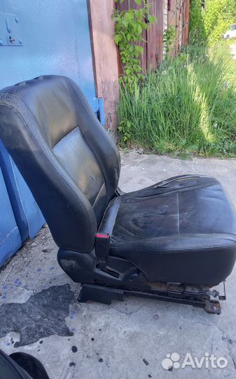 Сидение водительское Паджеро 4
