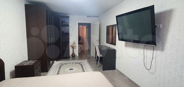 2-к. квартира, 77 м², 12/12 эт.