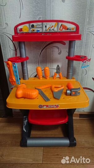 Детский верстак с инструментами