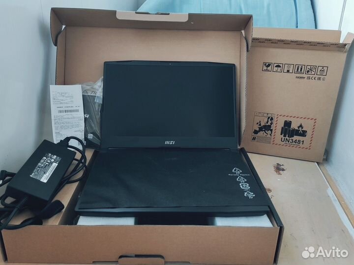 Игровой Ноут MSI GF66 katana i5-12450H\RTX3060