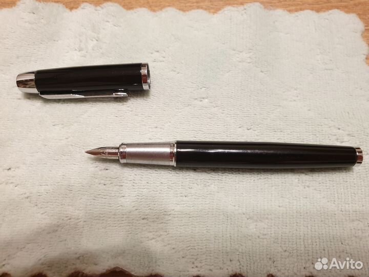 Перьевая ручка Parker I.M. Metal F221, Deep Black