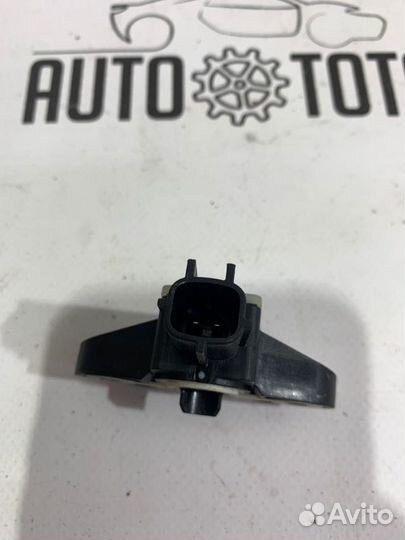 Датчик удара передний Volkswagen Tiguan NF cbab