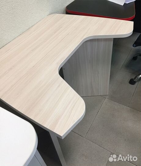 Стол письменный игровой