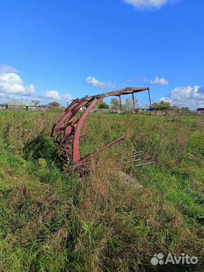 Плуг,грабли,вилы стогамет