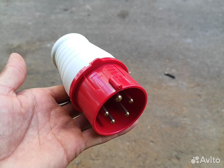 Вилка 3 фазный 16 a