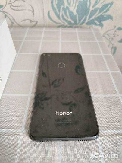 HONOR 8 Lite, 4/32 ГБ