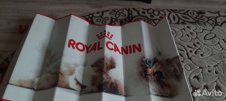 Солнцезащитная шторка