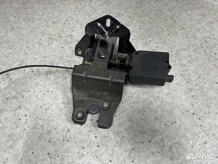 Замок крышки багажника BMW E39 Универсал