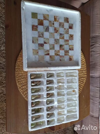 Шахматы из оникса