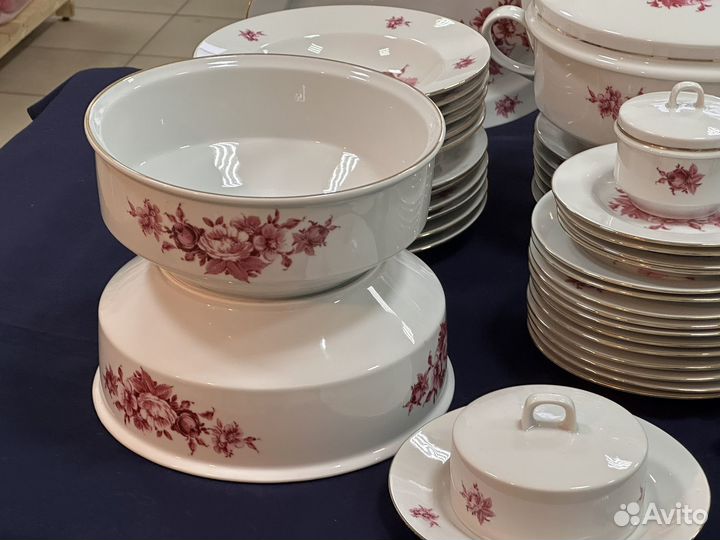 Сервиз столовый Henneberg Porzellan 1777 ГДР