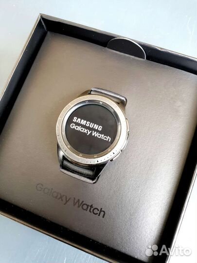 Смарт часы Samsung Galaxy Watch 42