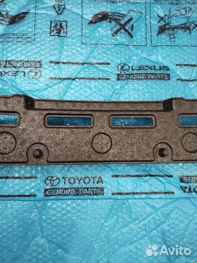 Наполнитель переднего бампера Тойота Аурис 12-15