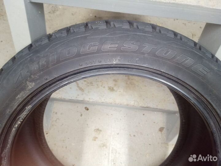 Bridgestone Blizzak DM-V1 275/45 R20 110