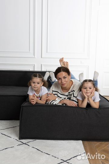 Диван со спальным местом 2700х1650 мм