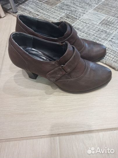 Туфли женские 38 размер осень-весна